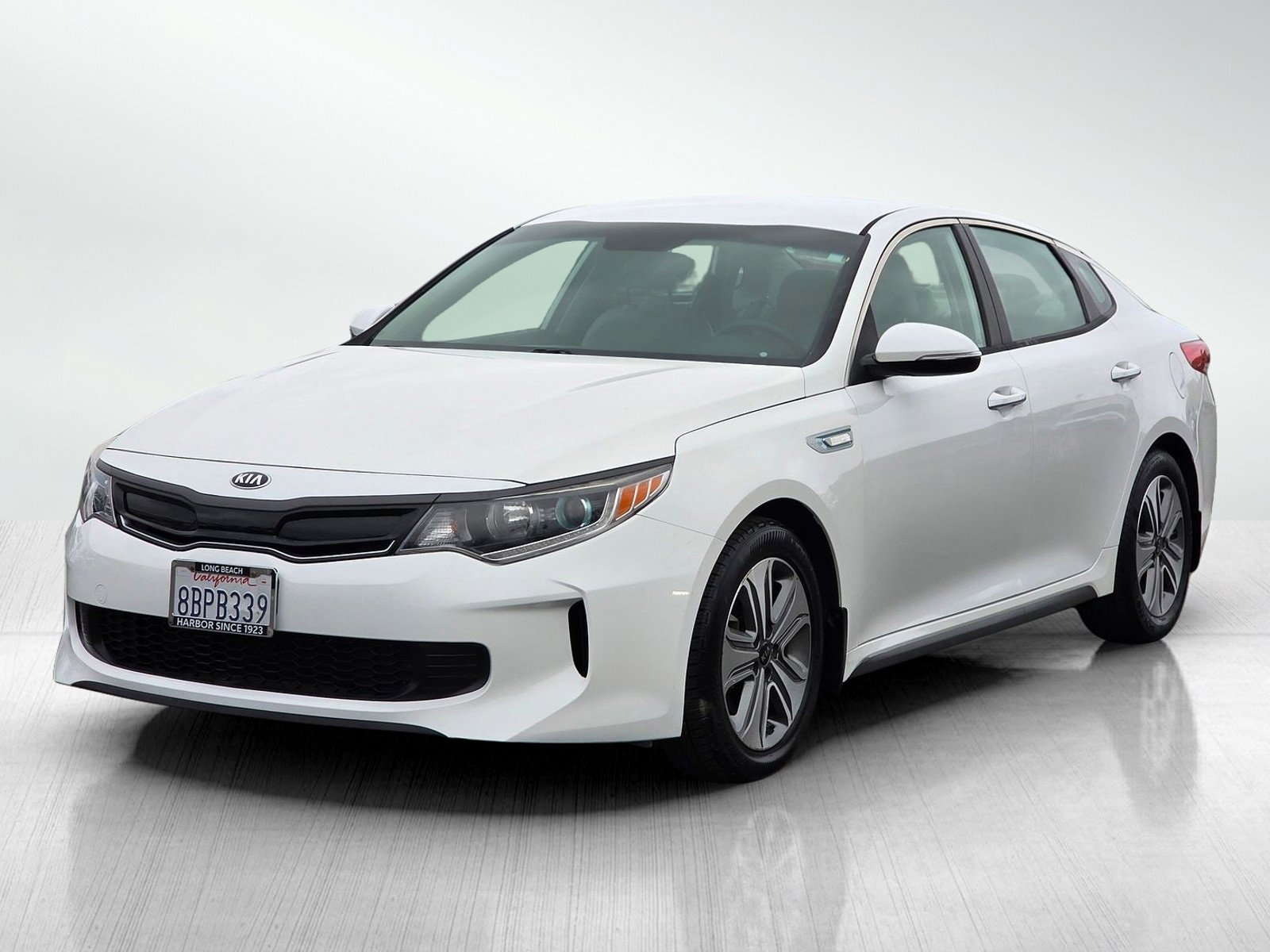 2017 Kia Optima Hybrid EX photo 2