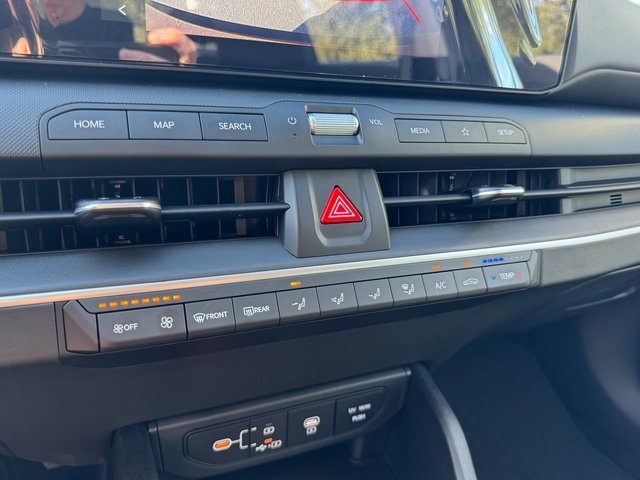 2025 Kia K4 LXS photo 19