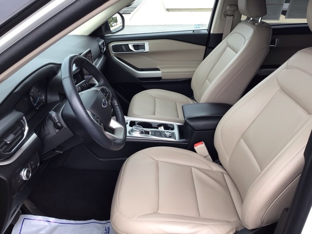 2022 Ford Explorer XLT photo 10
