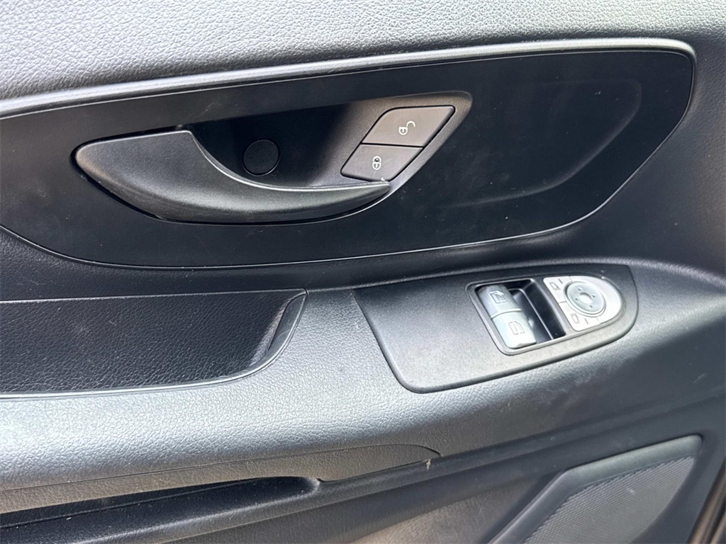 2018 Mercedes Benz Metris Passenger photo 20