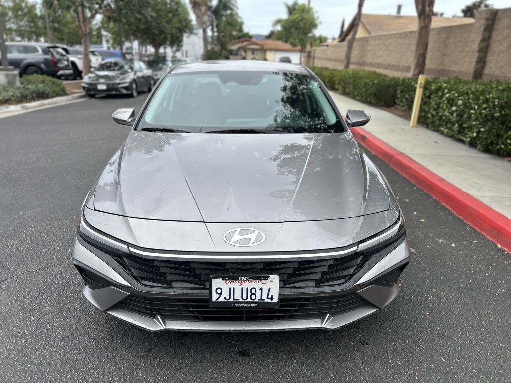 2024 Hyundai Elantra SEL photo 4