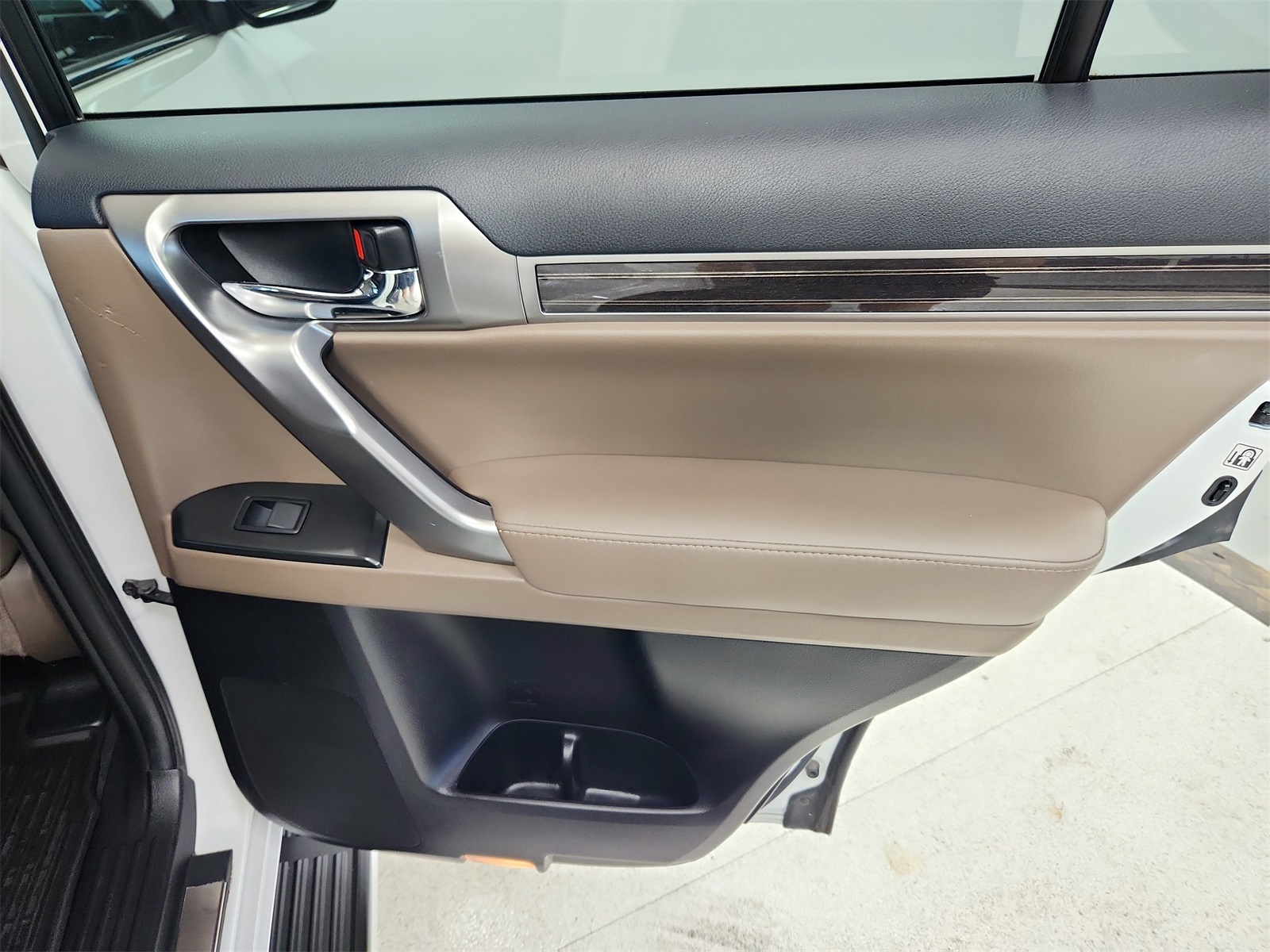 2022 Lexus GX 460 photo 40