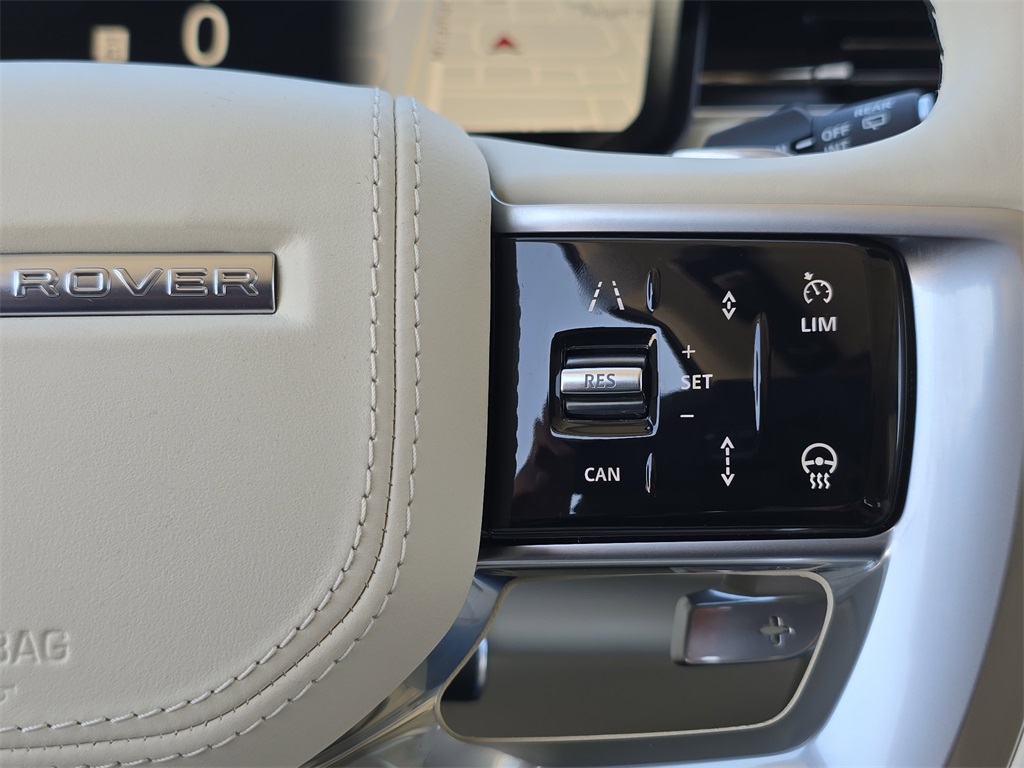 2025 Land Rover Range Rover SV photo 14