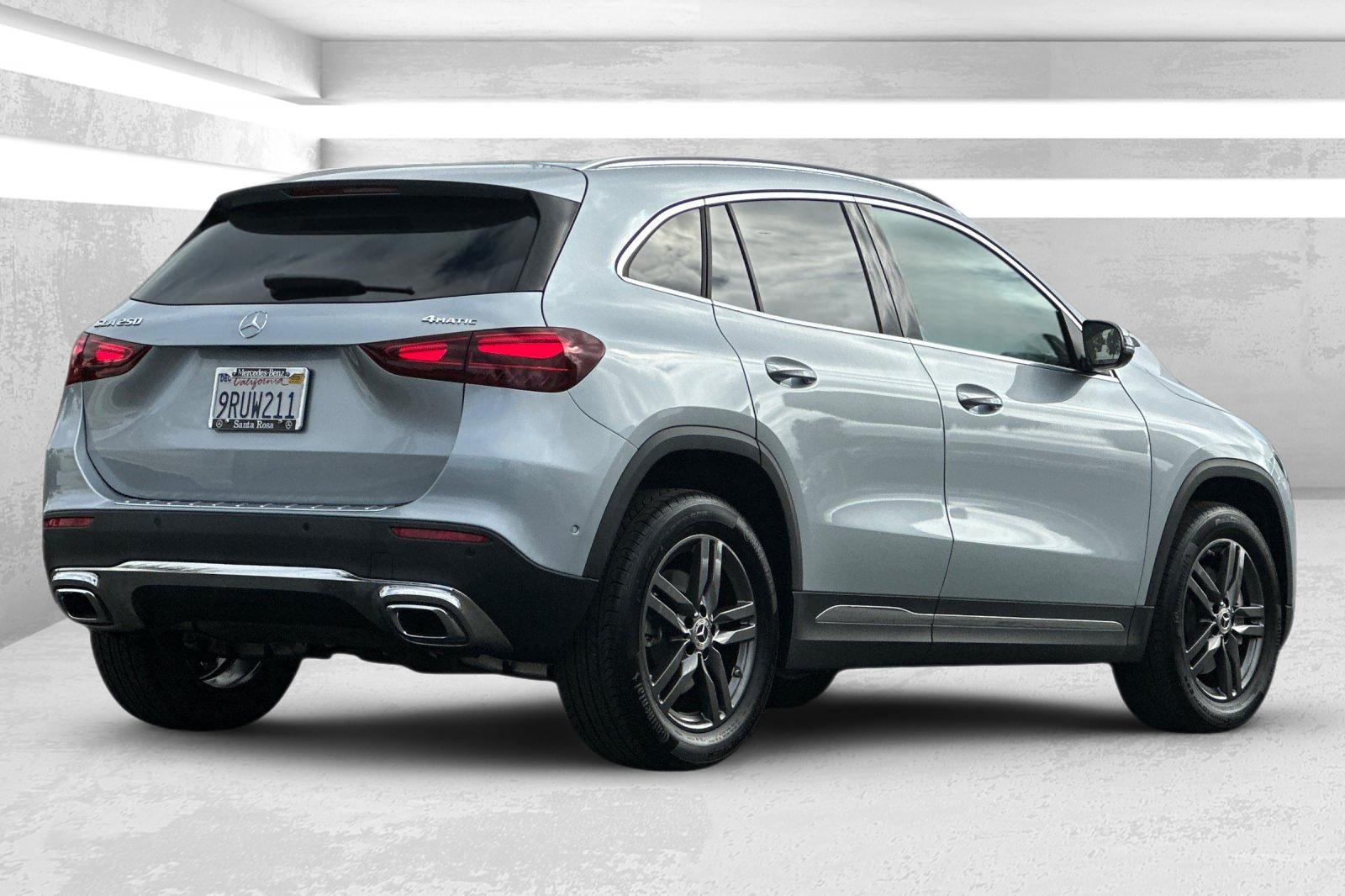 2025 Mercedes Benz GLA 250 4MATIC photo 3