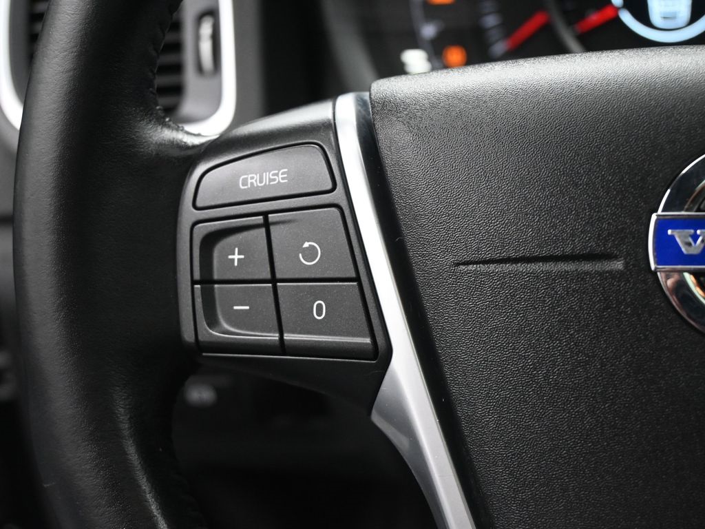 2016 Volvo V60 T5 photo 18