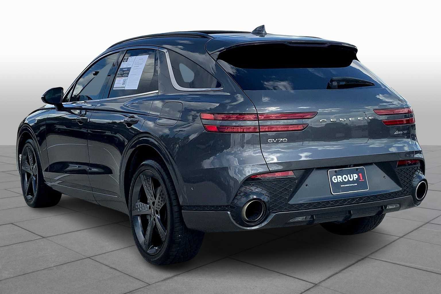 2022 Genesis GV70 3.5T Sport photo 10