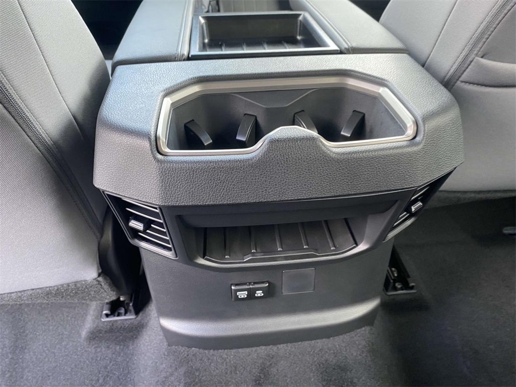 2024 Toyota Tundra SR5 photo 10