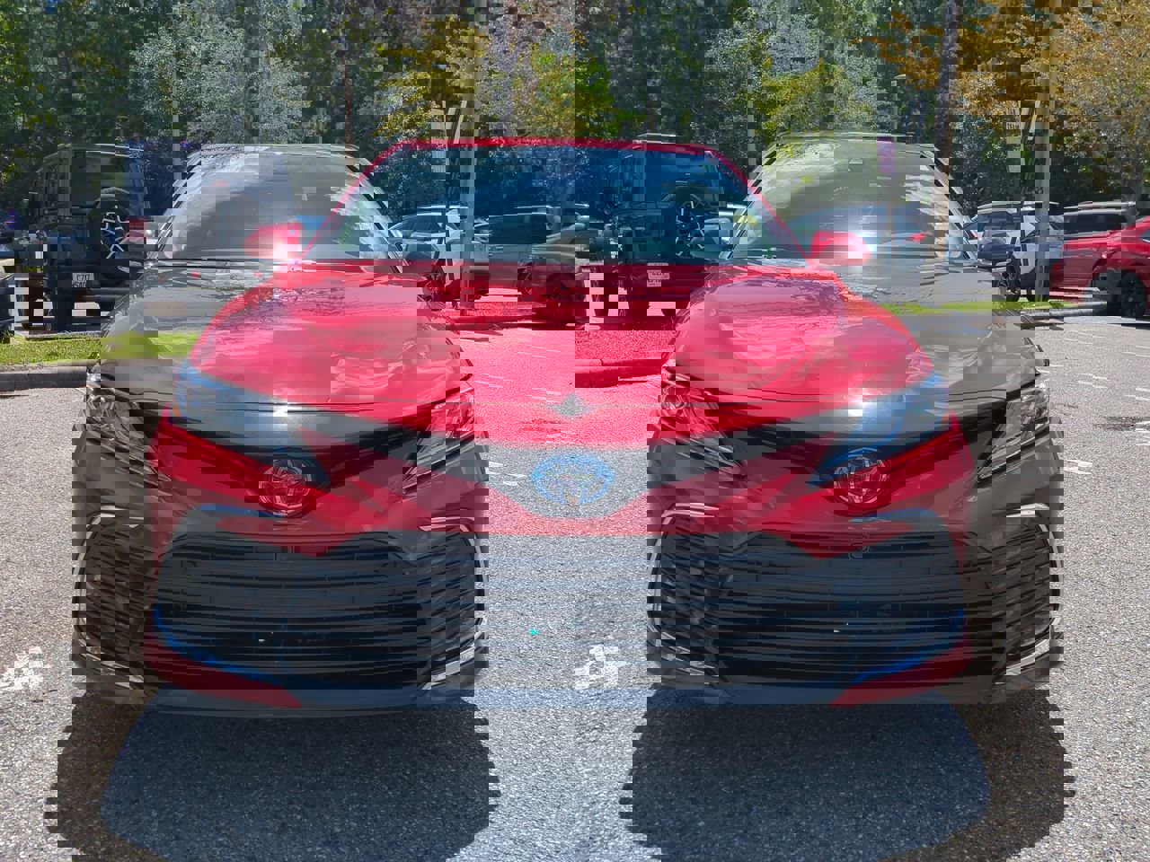 2023 Toyota Camry Hybrid XLE photo 9