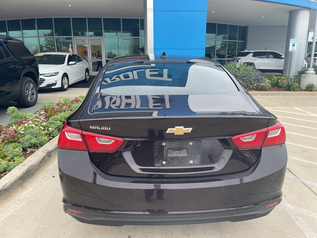 2021 Chevrolet Malibu LS photo 5