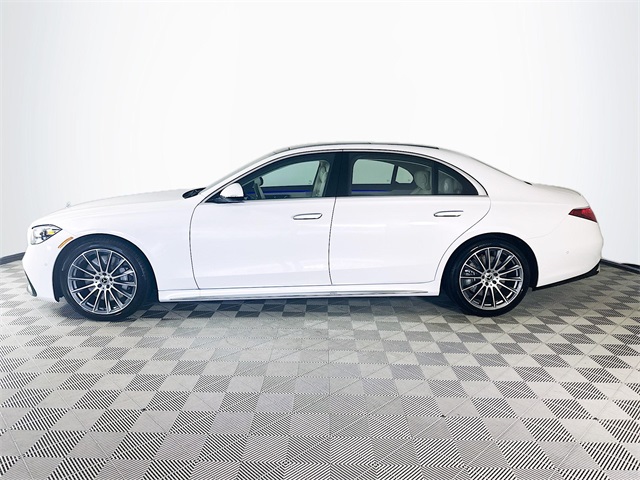 2026 Mercedes Benz S 580 4MATIC photo 3