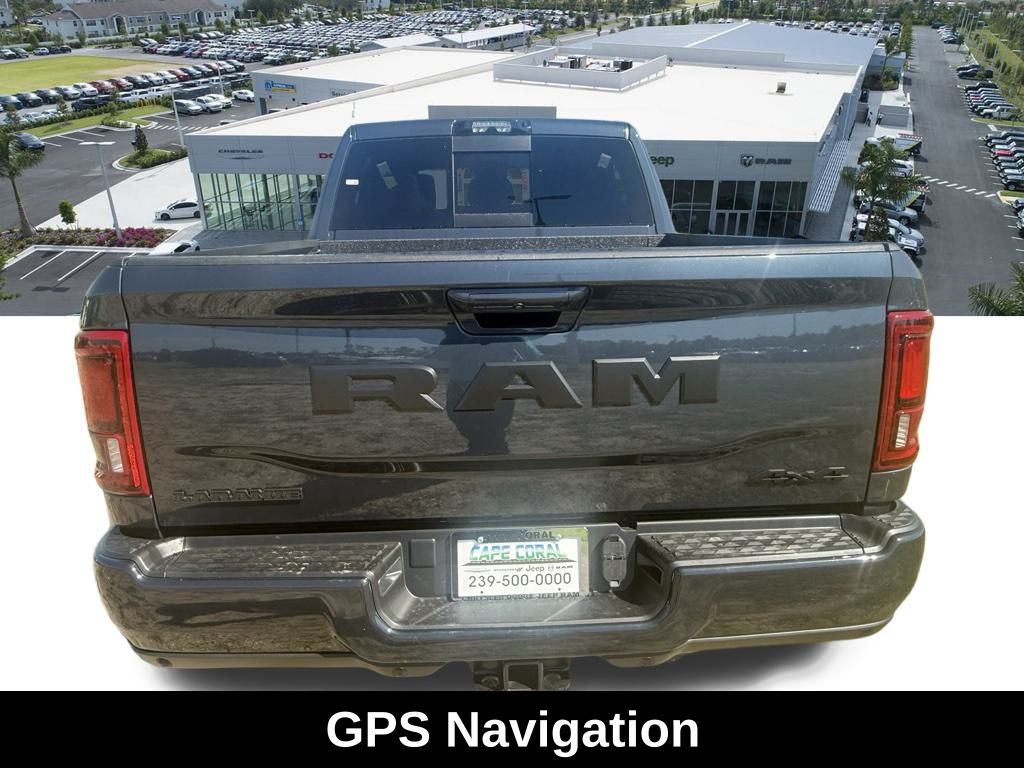 2025 Ram 3500 Laramie photo 4