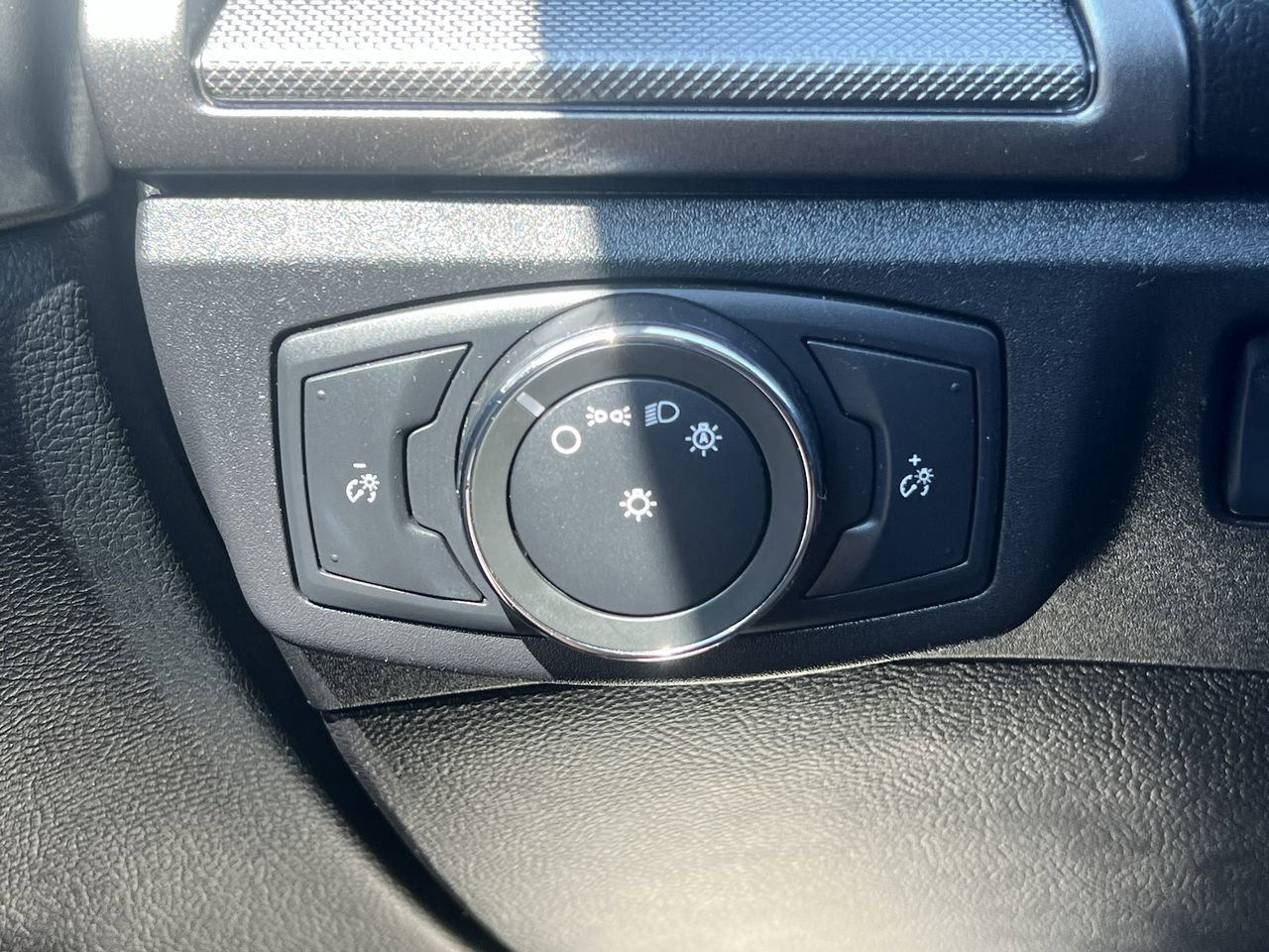 2018 Ford Fusion Hybrid S photo 22