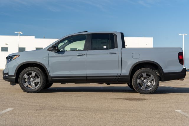 2025 Honda Ridgeline TrailSport photo 4