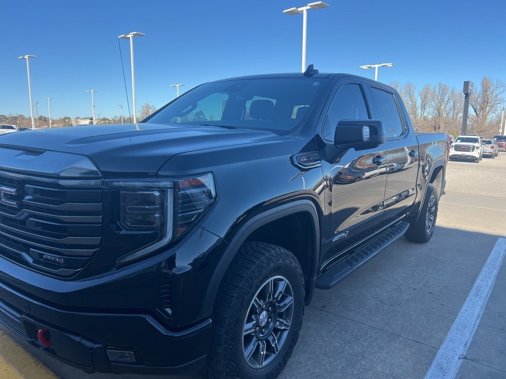 2024 GMC Sierra 1500 AT4's photo