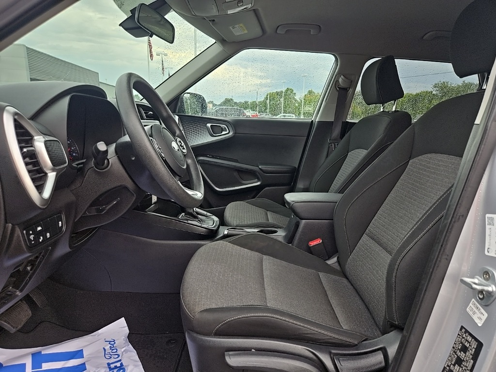 2020 Kia Soul S photo 11