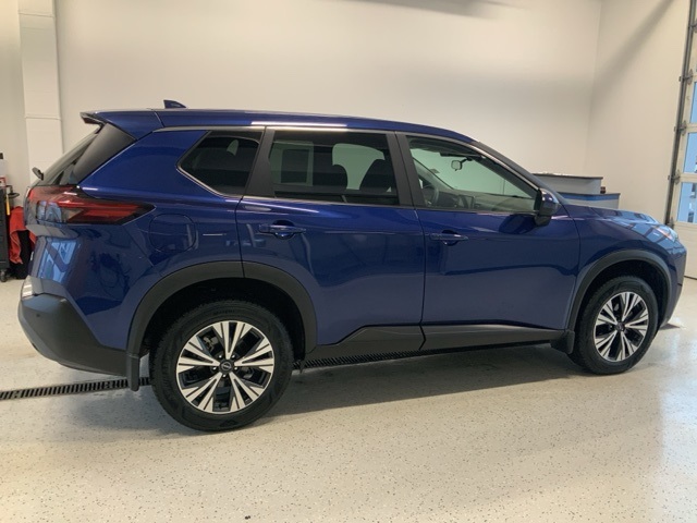 2023 Nissan Rogue SV photo 4