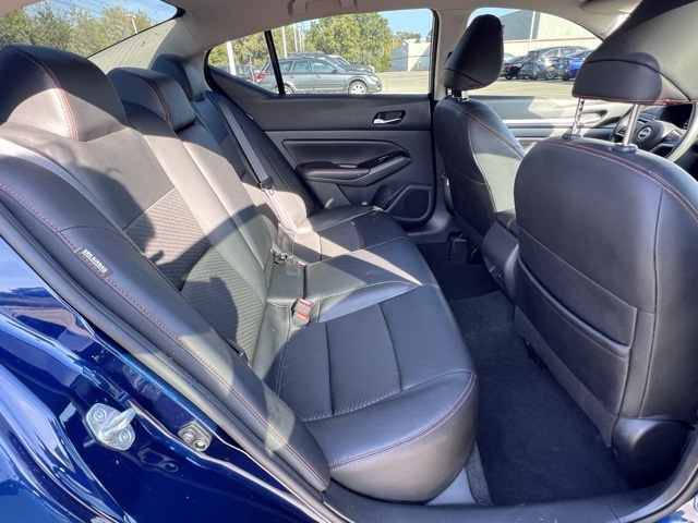 2023 Nissan Altima 2.5 SR photo 17