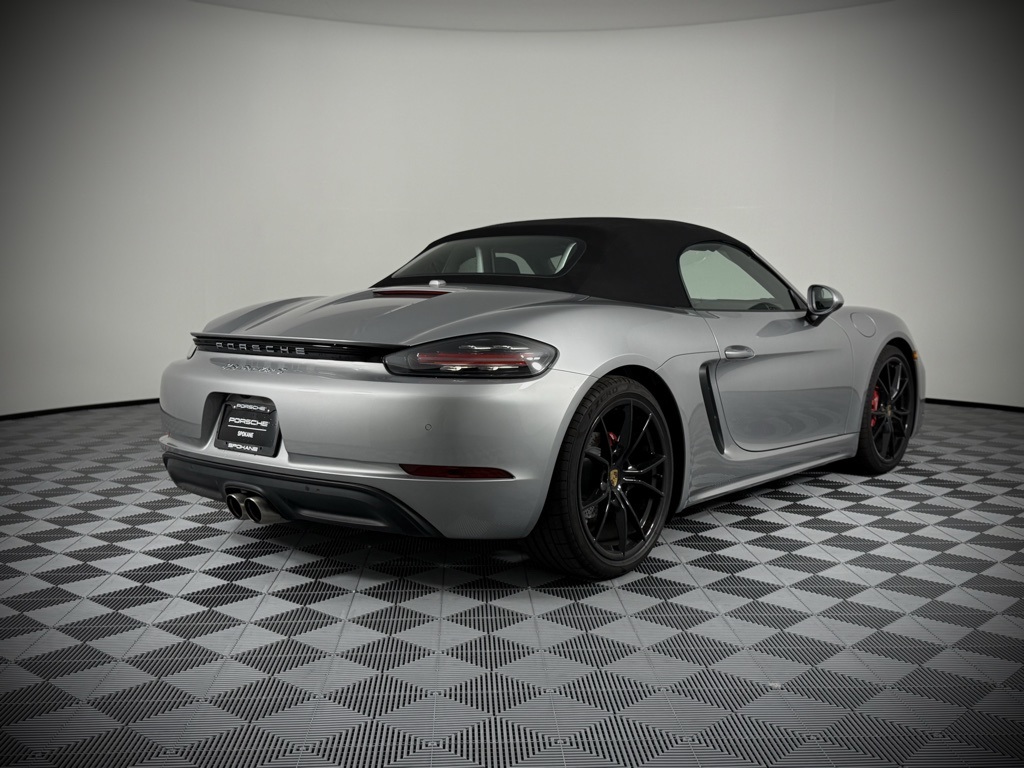 2024 Porsche Boxster S photo 9