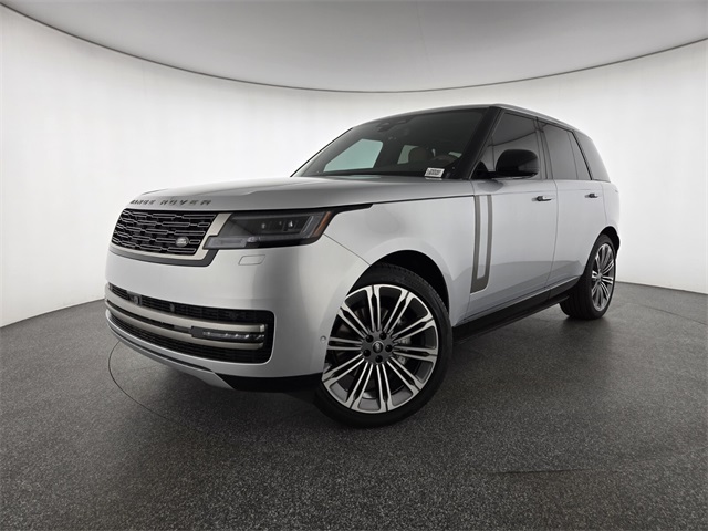 2025 Land Rover Range Rover SE's photo
