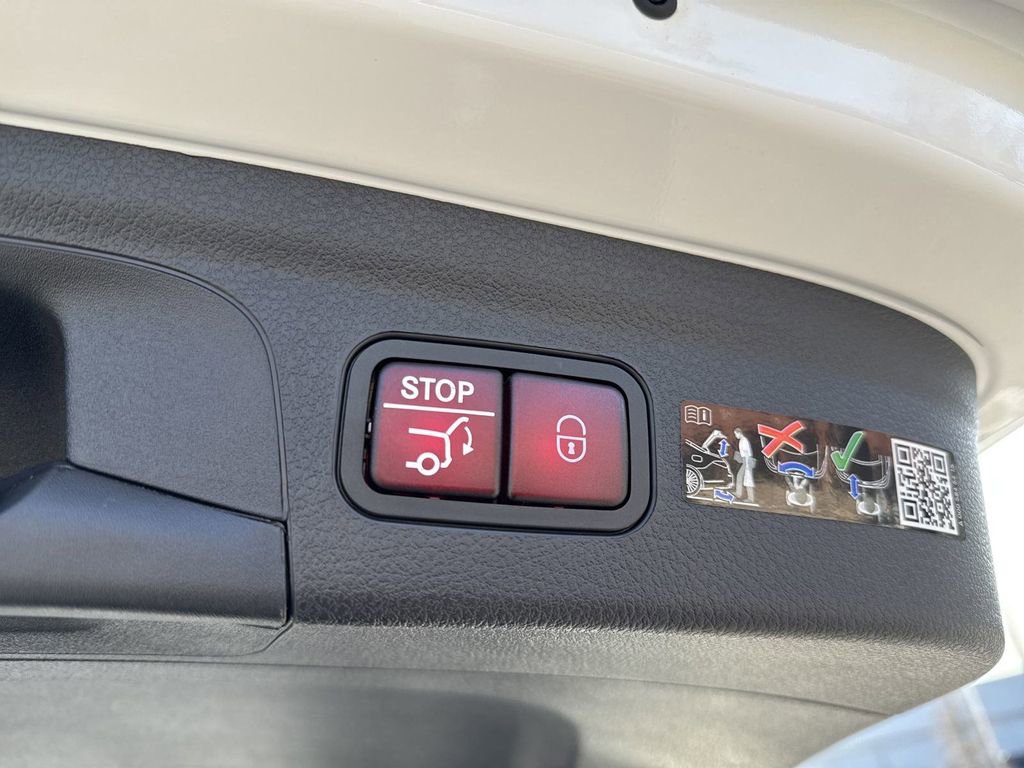 2025 Mercedes Benz GLE AMG 63 S 4MATIC photo 21