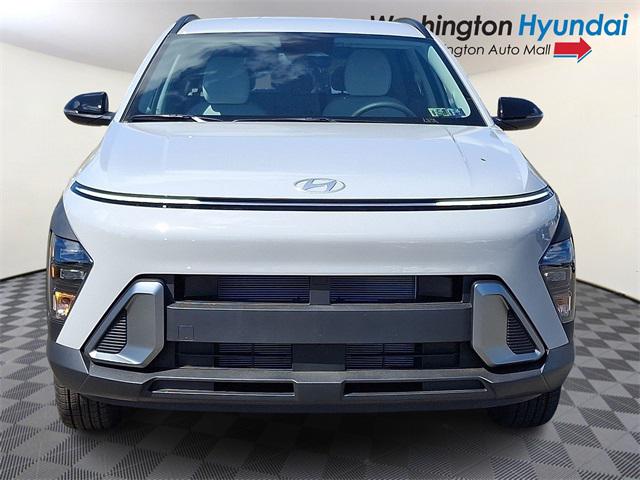 2026 Hyundai Kona SEL photo 2