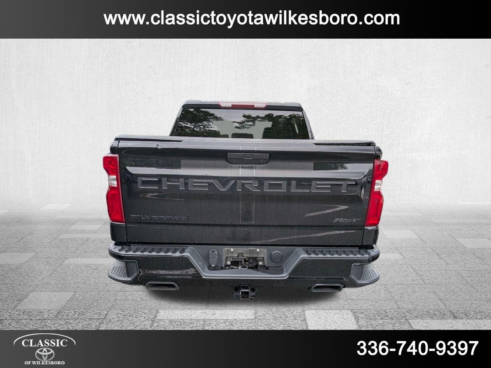 2021 Chevrolet Silverado 1500 RST photo 4