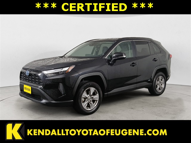 2024 Toyota RAV4 XLE's photo