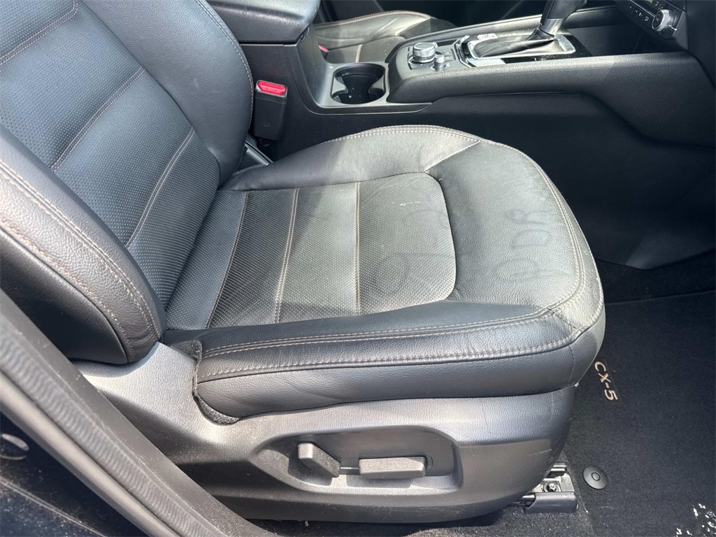 2021 Mazda CX-5 Touring photo 11