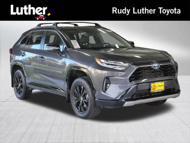 2024 Toyota RAV4 XSE's photo