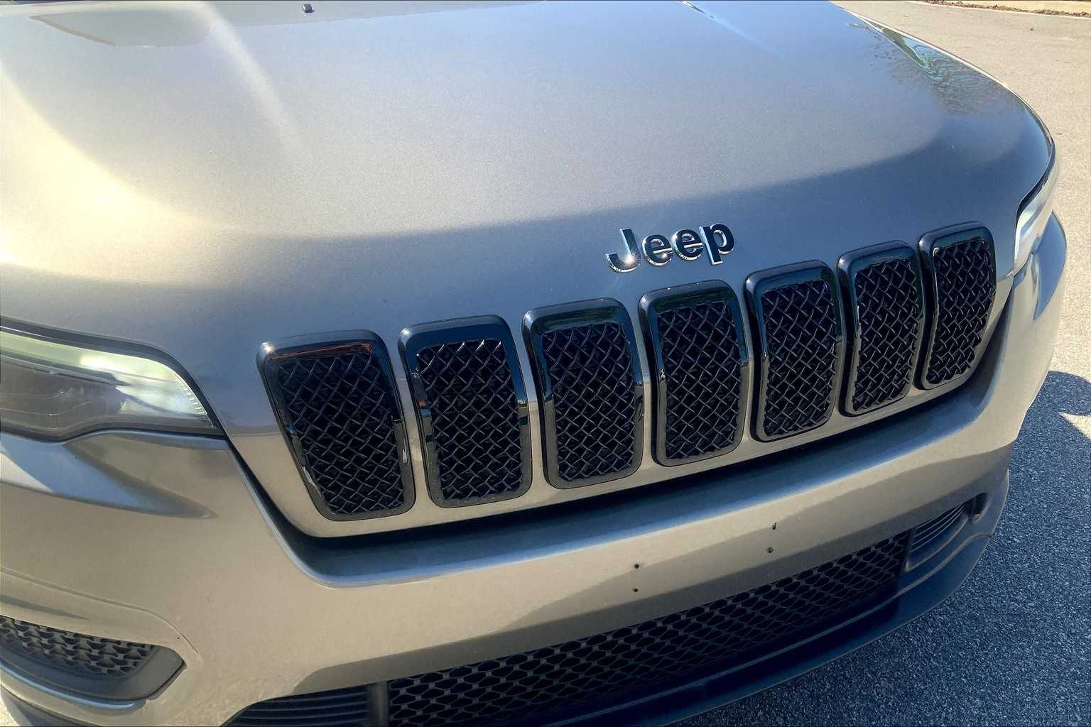 2020 Jeep Cherokee Latitude photo 30