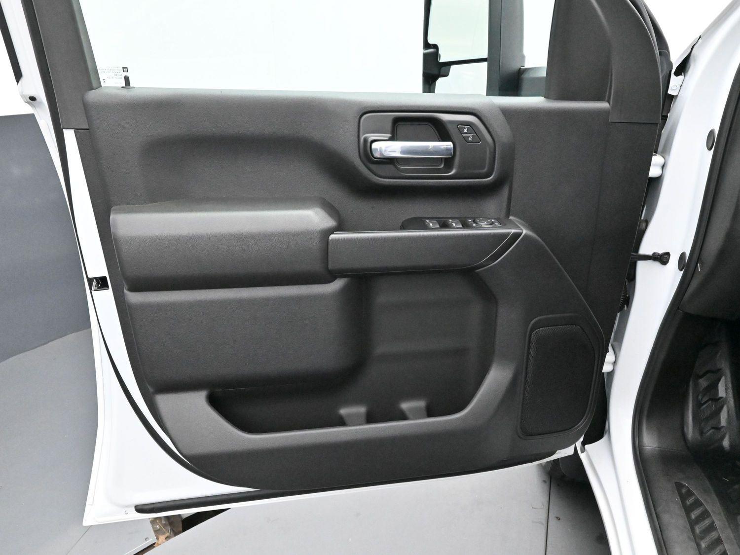 2025 Chevrolet Silverado 2500HD photo 10