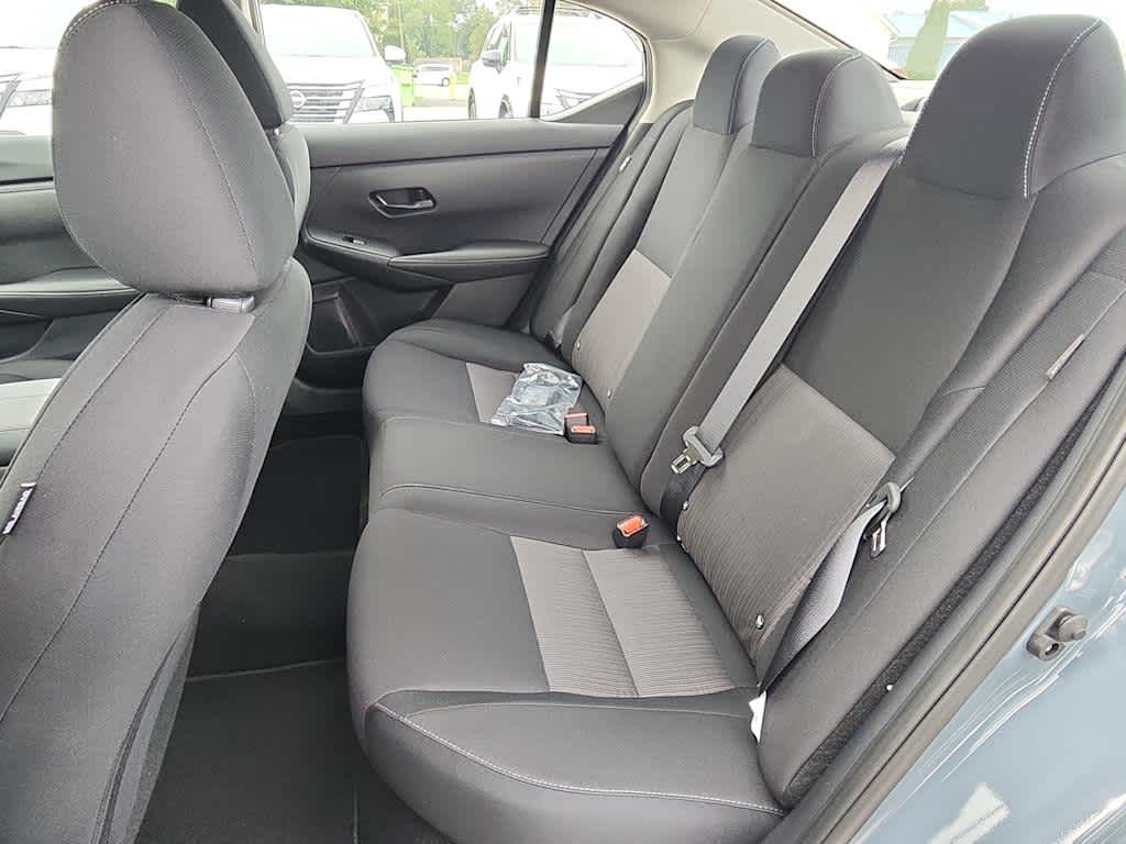 2025 Nissan Sentra SV photo 12