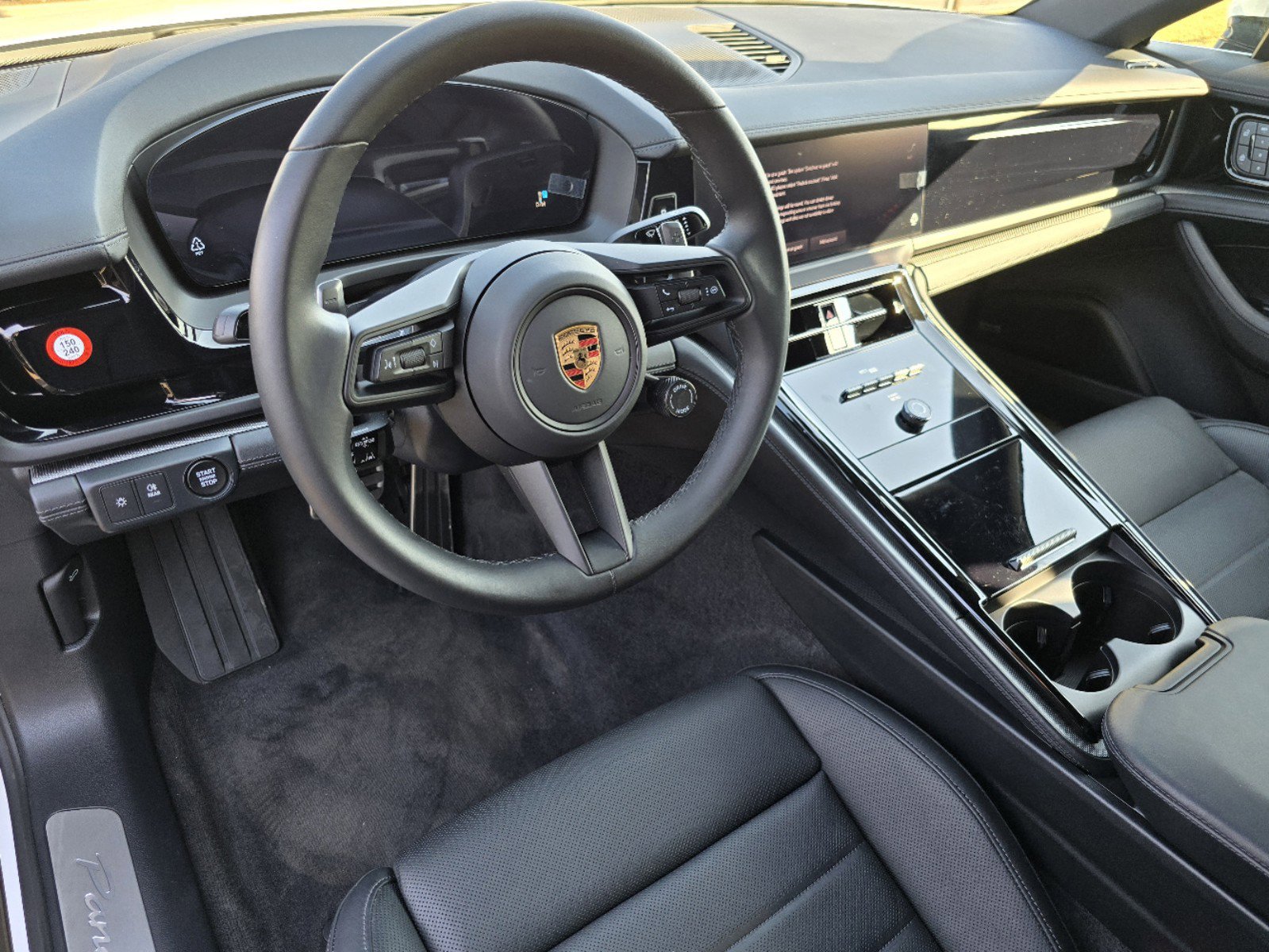 2024 Porsche Panamera 4 photo 5