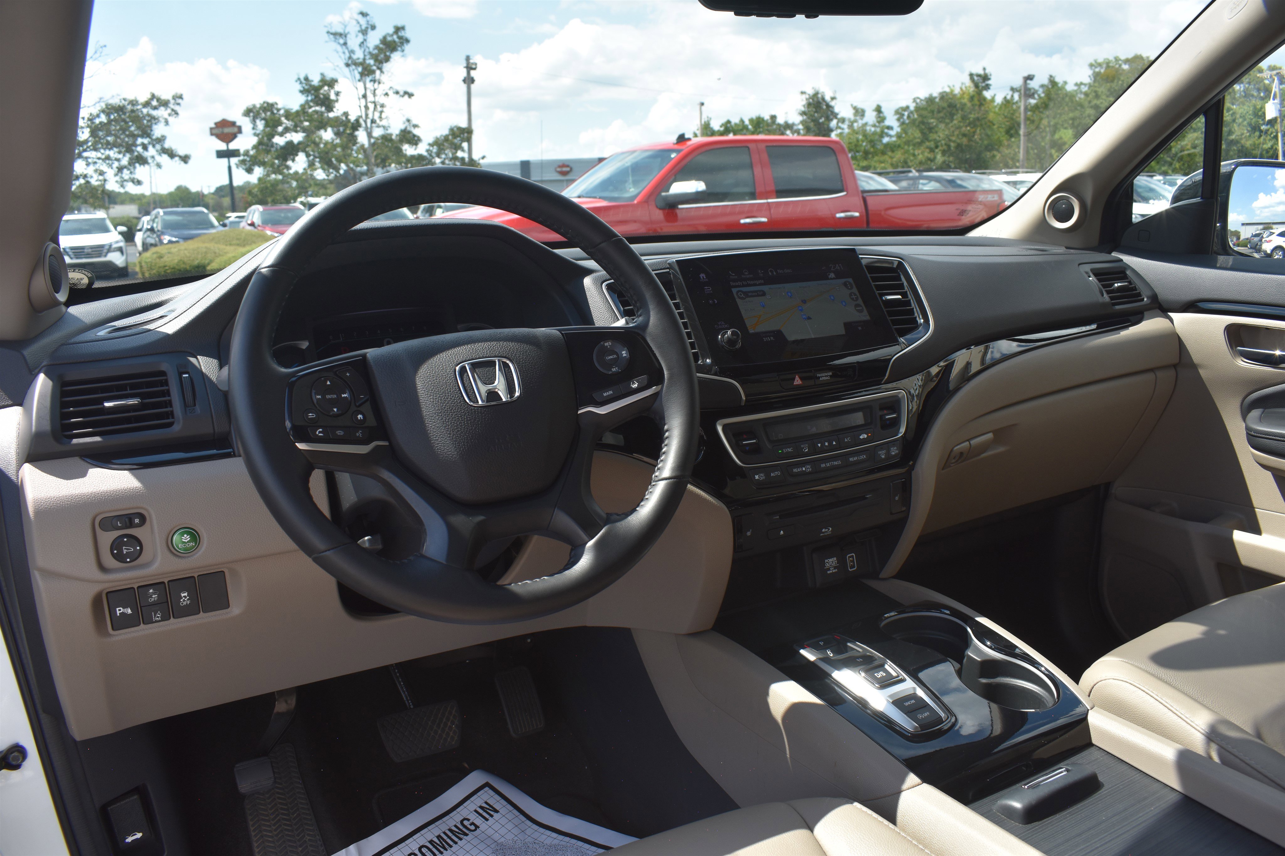 2021 Honda Pilot Touring photo 11