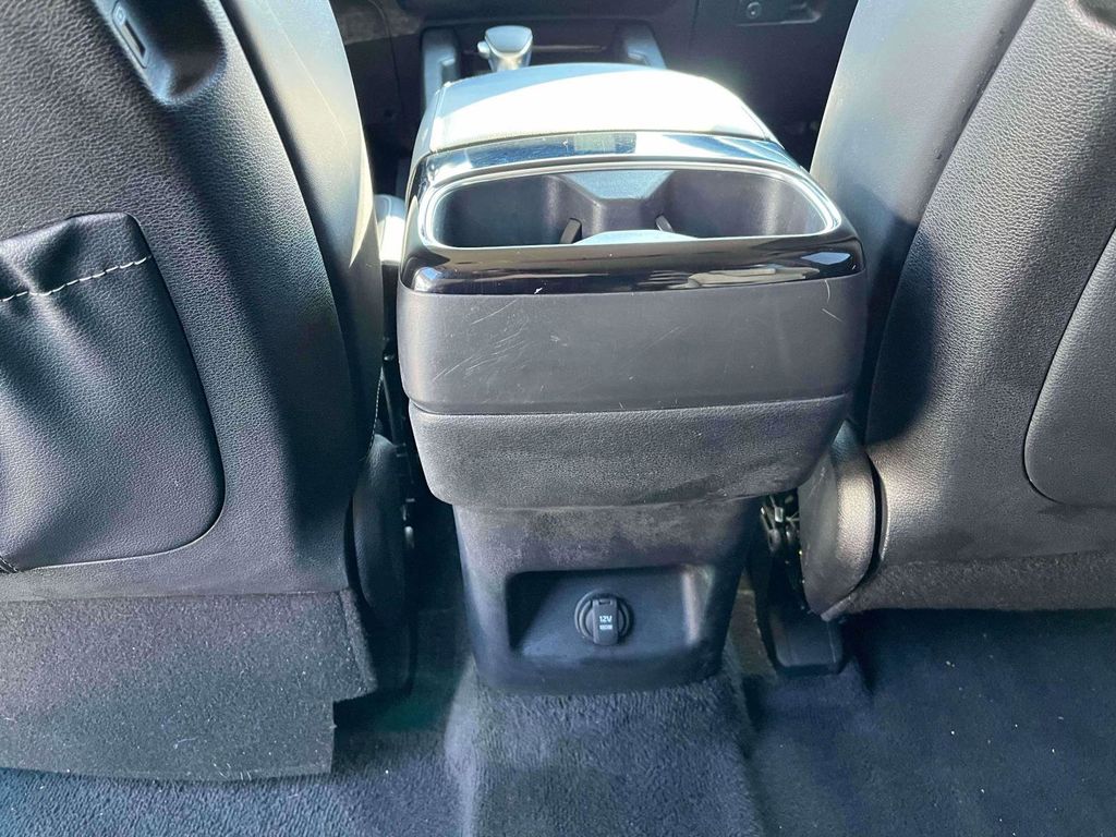 2022 Kia Telluride LX photo 4