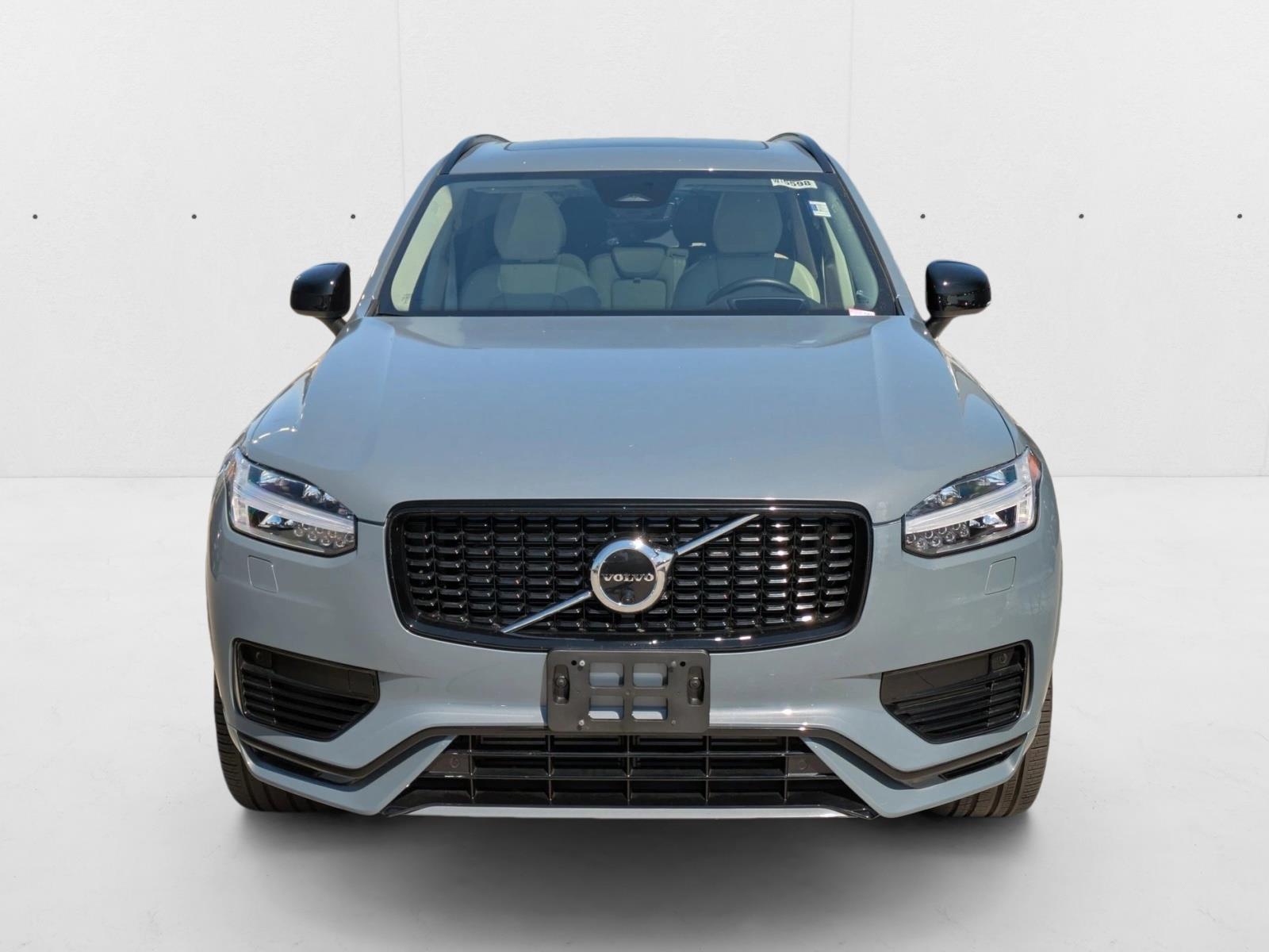2023 Volvo XC90 Recharge T8 Ultimate photo 2