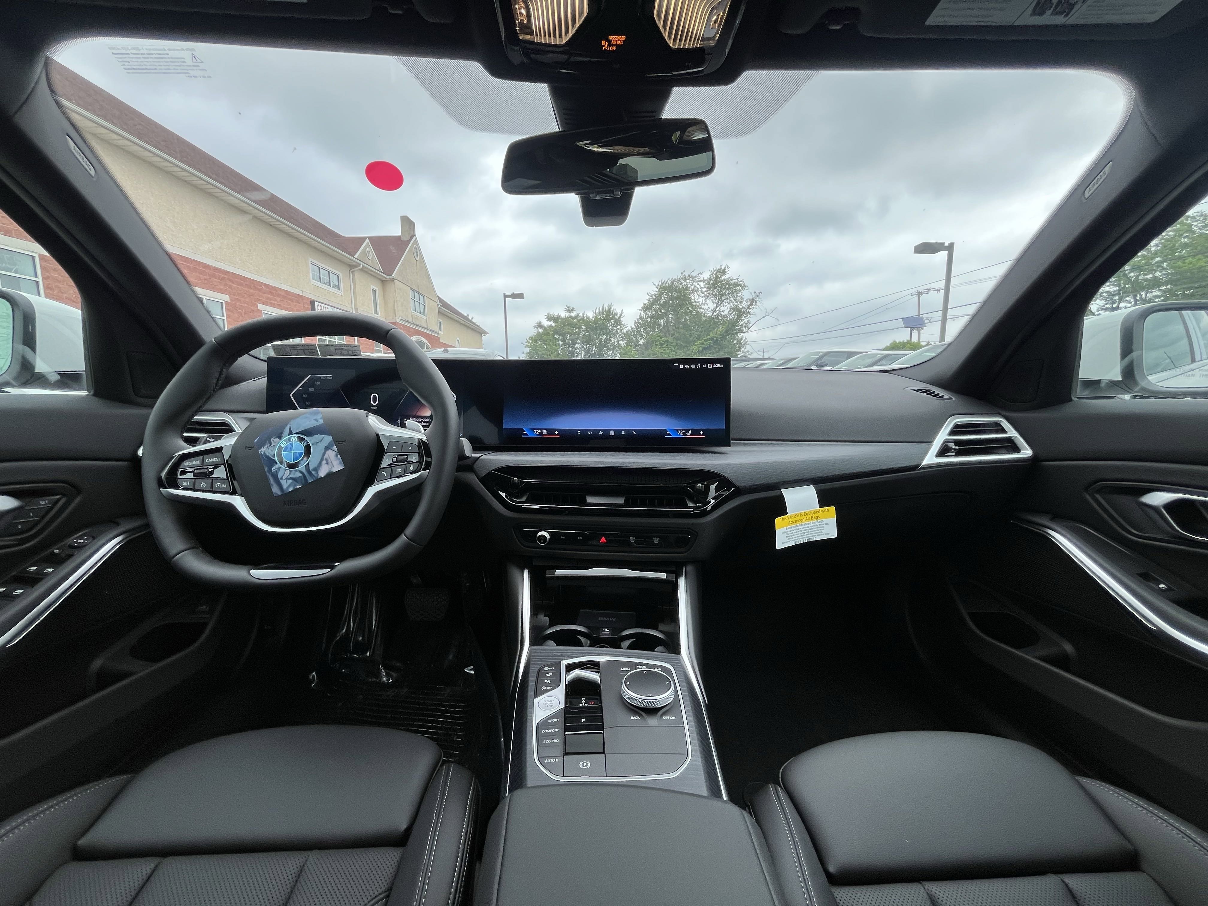 2025 Bmw 330i 330i xDrive photo 3