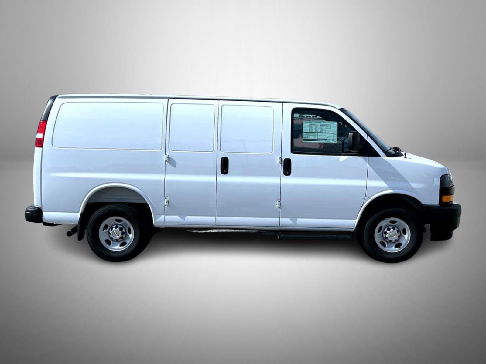 2025 Chevrolet Express Cargo 2500 photo 3