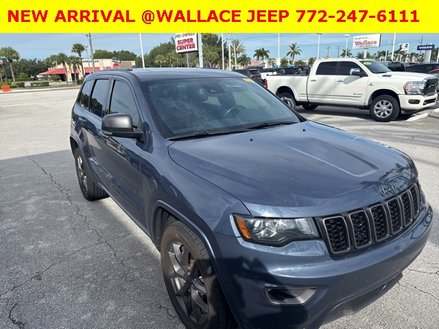 2021 Jeep Grand Cherokee Anniversary Edition photo 2