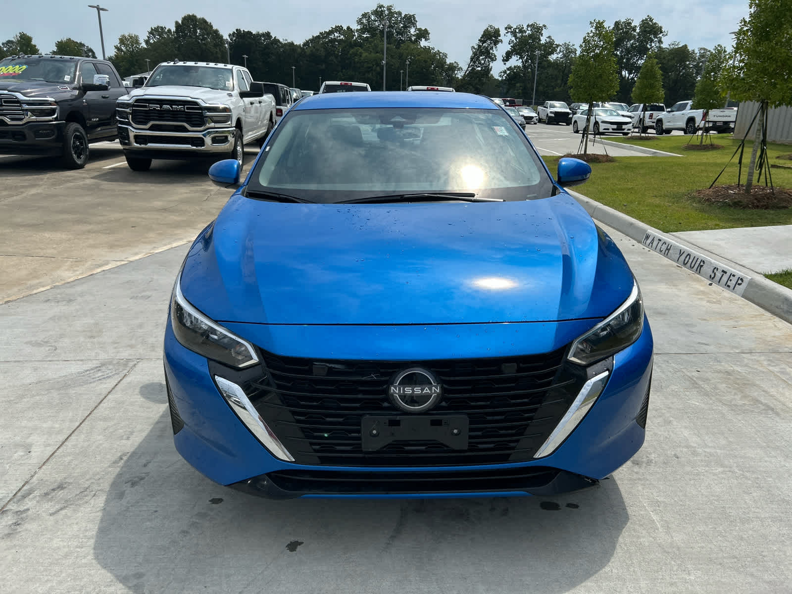 2025 Nissan Sentra SV photo 2