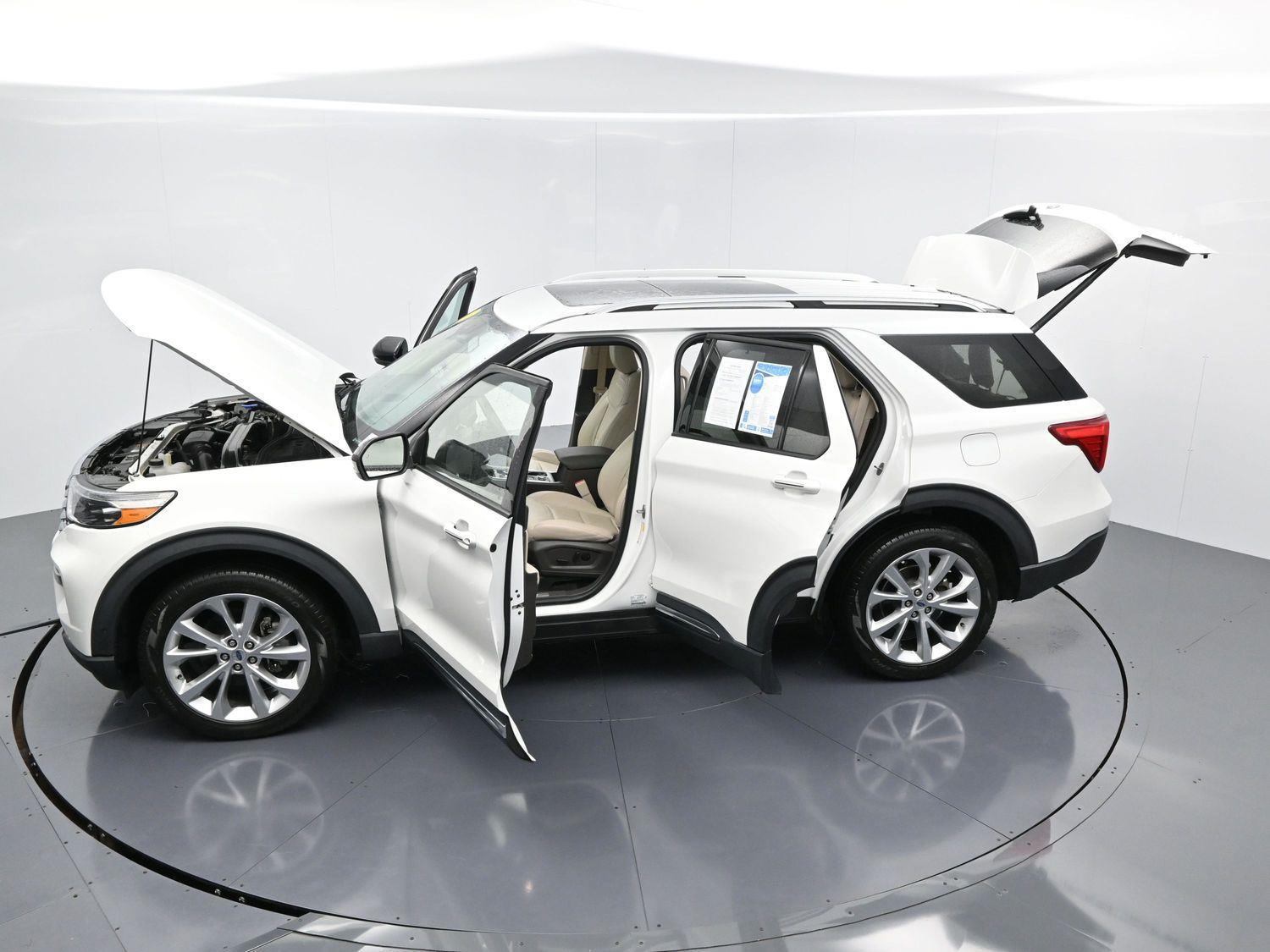 2022 Ford Explorer Platinum photo 41