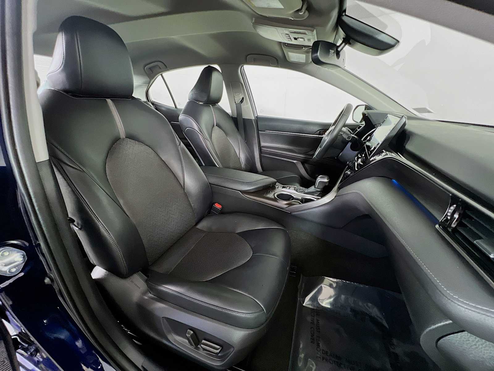 2022 Toyota Camry XLE photo 27