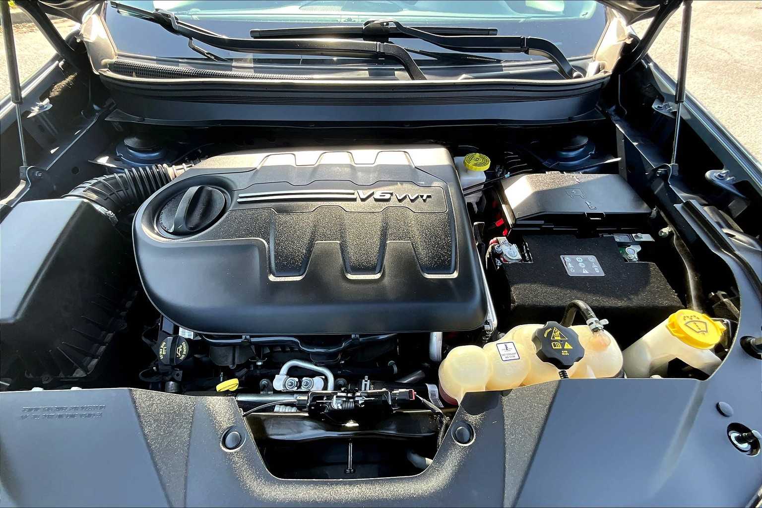 2021 Jeep Cherokee Latitude Lux photo 29
