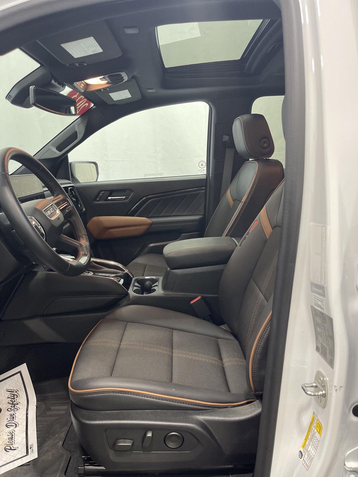 2023 Gmc Canyon AT4 photo 2