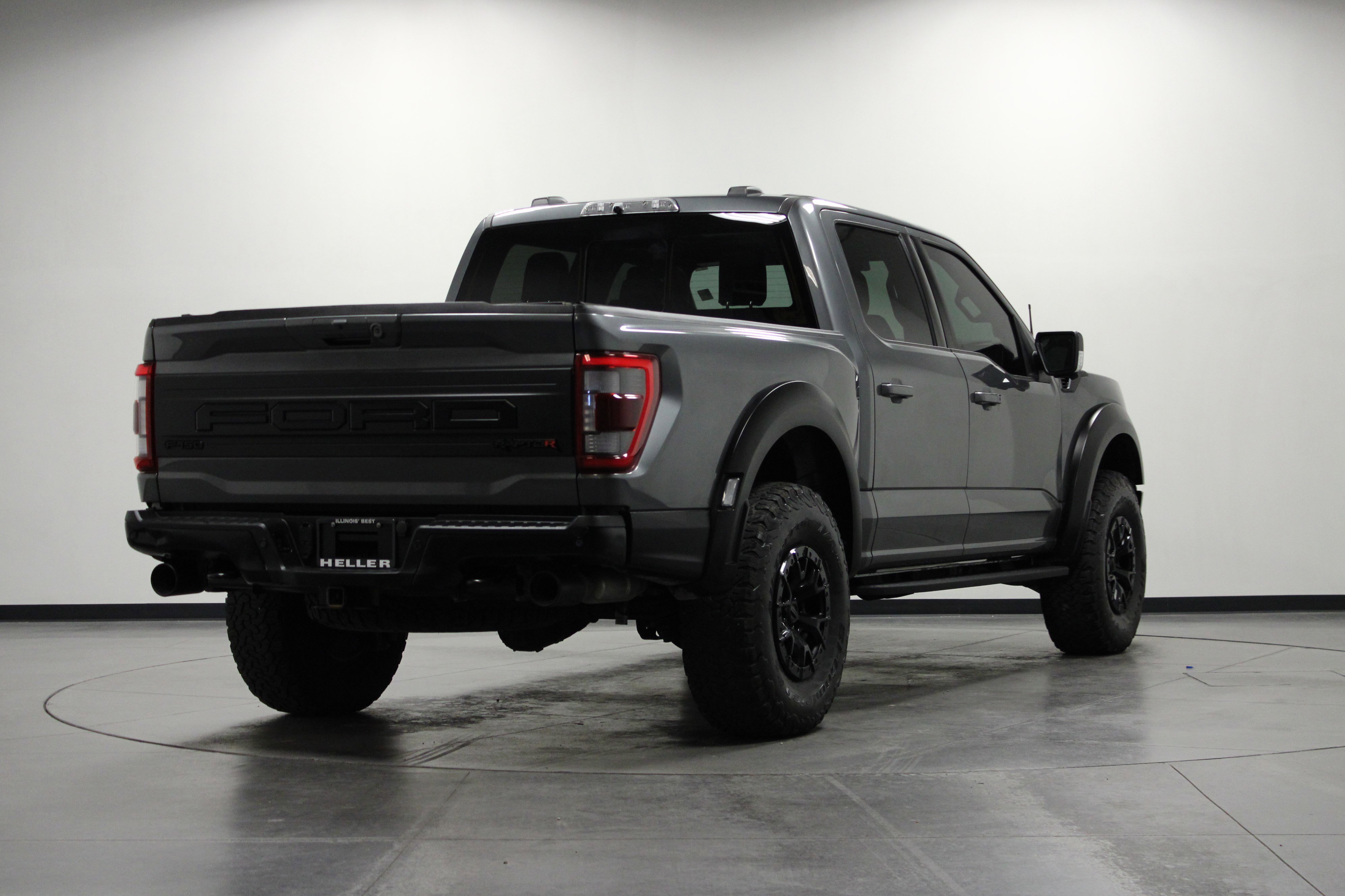 Used 2023 Gray Ford Raptor image 4