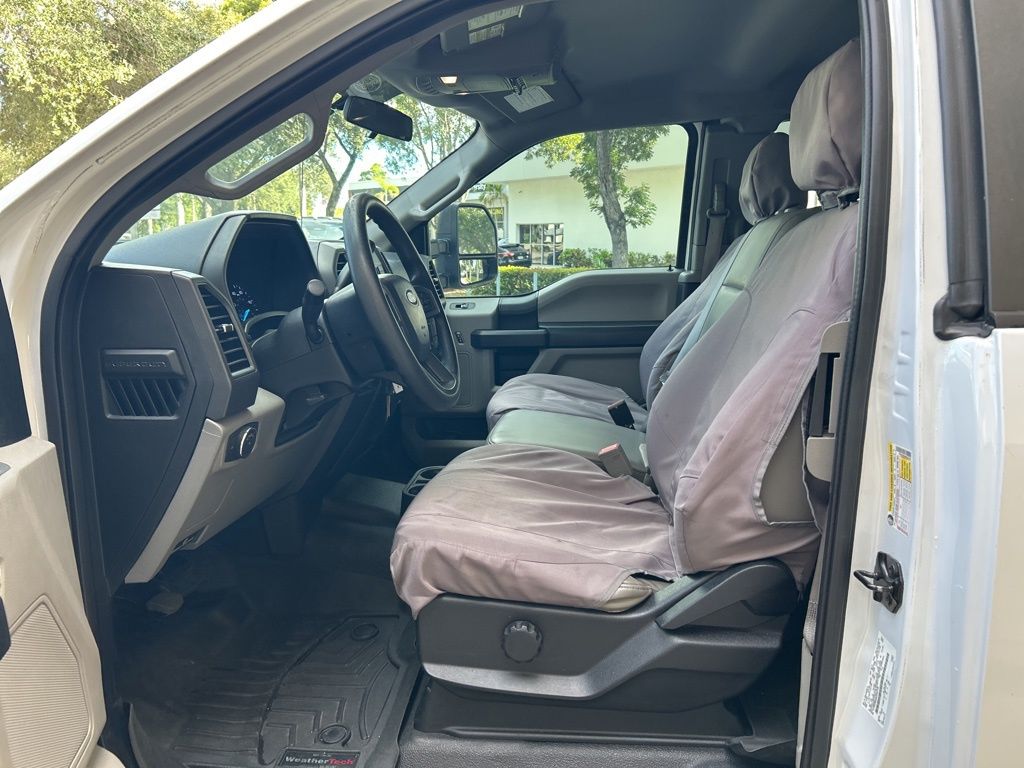 2019 Ford F-350 XL photo 4