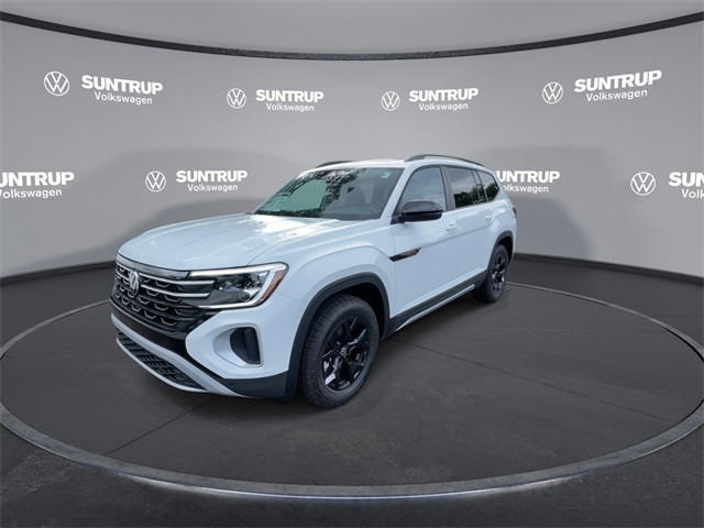 2025 Volkswagen Atlas Peak Edition SE Technology photo 3