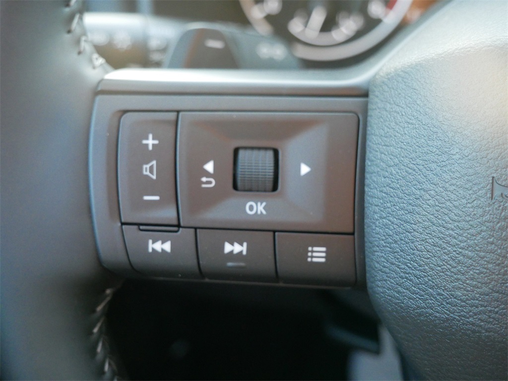 2026 Nissan Rogue SV AWD photo 16