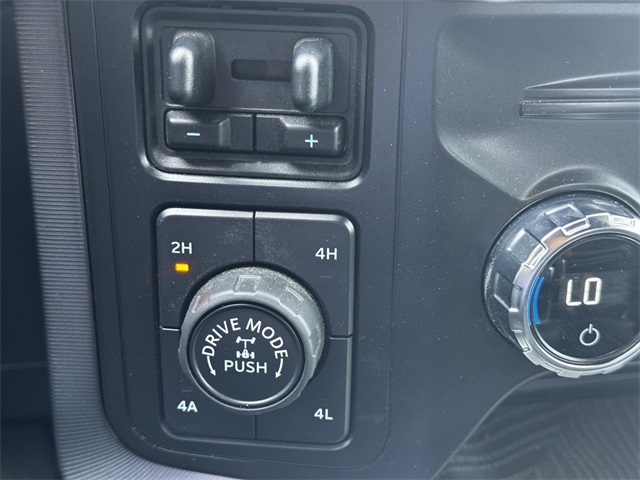 2021 Ford F-150 Platinum photo 35