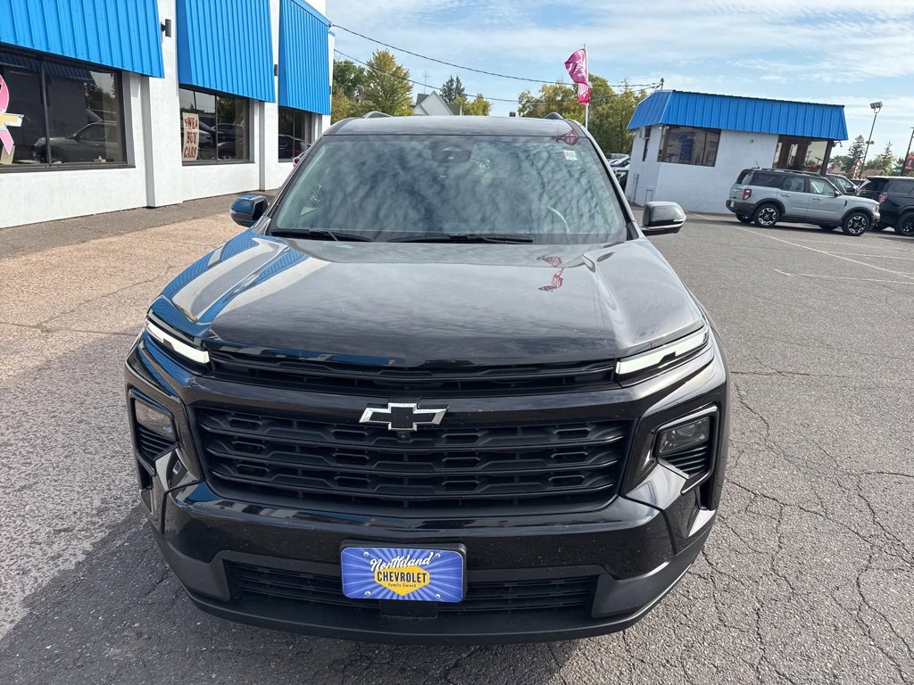 2026 Chevrolet Traverse photo 3